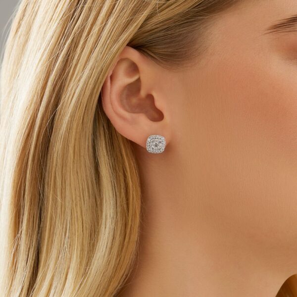 Cluster Earring with 1 Carat TW of Diamonds in 10kt Gold - Image 3